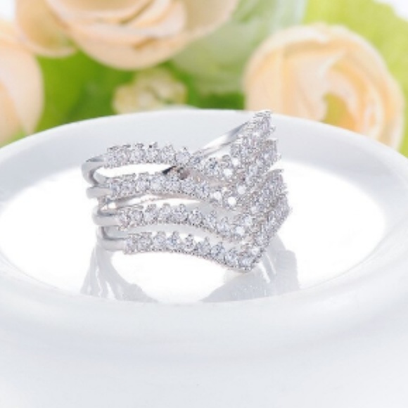 Layered Chevron Ring - Picture 7 of 8